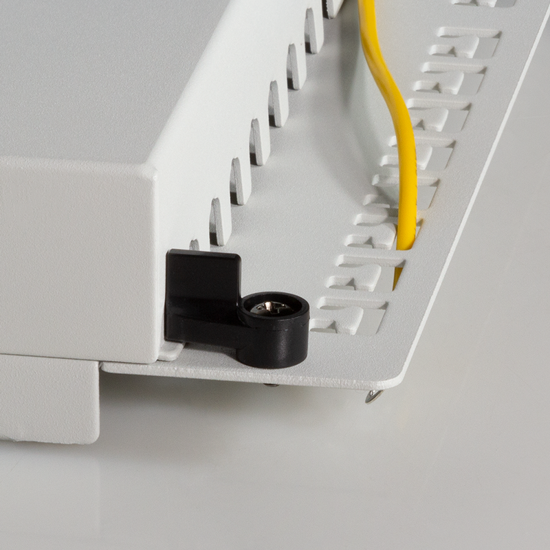 LogiLink Panneau de brassage Cat.6A – 24 ports RJ45, blindé, 19 pouces, PoE/PoE+/PoE++, Gris clair (RAL 7035)